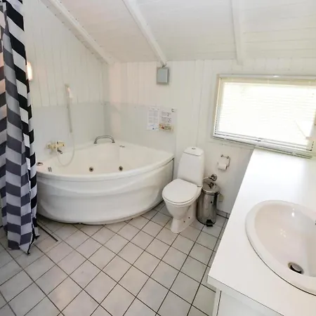 Four-bedroom Holiday In Sydals * Sønderborg
